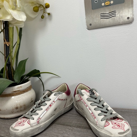 WOMEN GOLDEN GOOSE SNEAKERS SIZE 5 - Picture 3 of 11